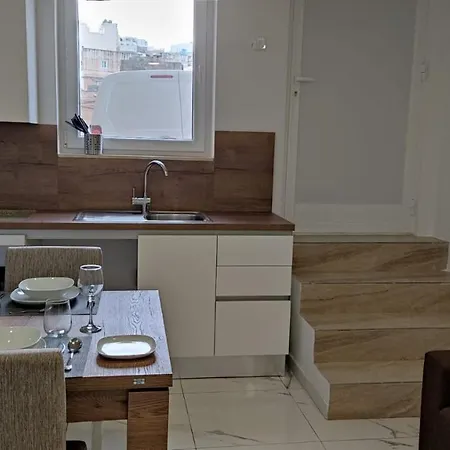 10 Park Msida